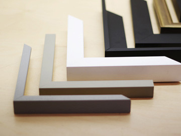 We have thousands of frame mouldings available to complement your chosen frame style, including natural wood frames and aluminium frames. Also, we offer a variety of finishing services from sprayed, hand-stained and natural waxes to pre-finished satin and veneer as well as gilding styles.