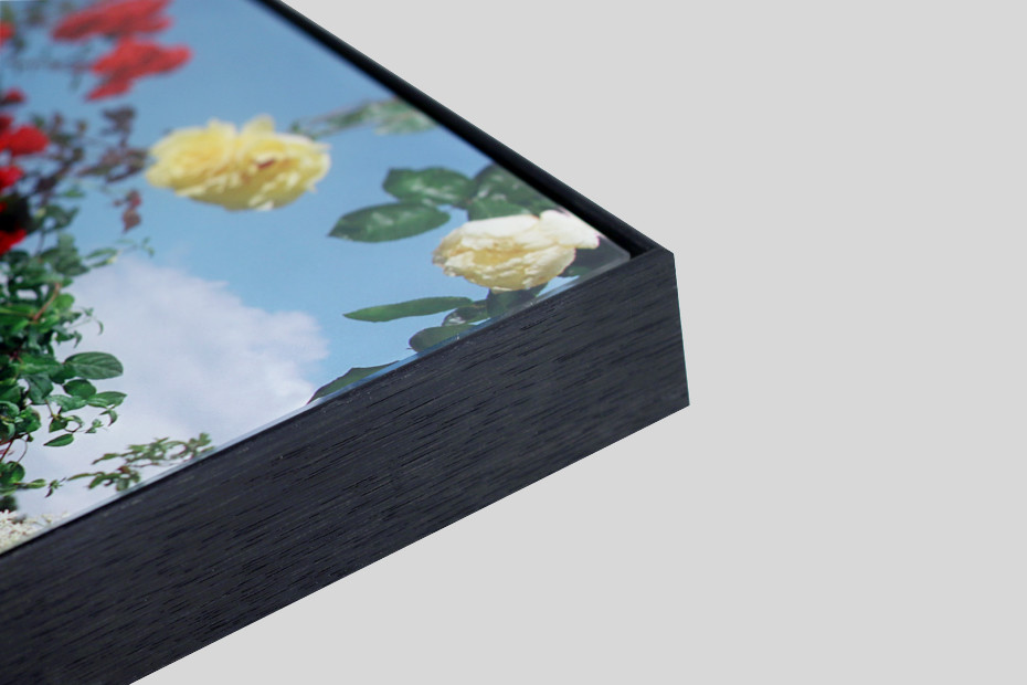 Similar to tray frames but a more slimline offering. Works are often reverse Perspex® acrylic float mounted with only a minimal gap between the work and the moulding. Framing options available in both narrow and wide styles but for specific sizes and options please visit or contact our team.